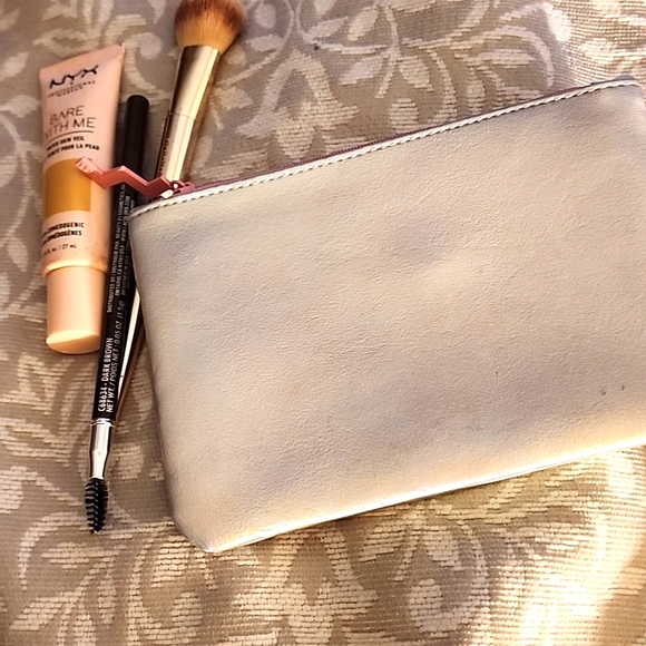 Makeup bag - Picture 1 of 2